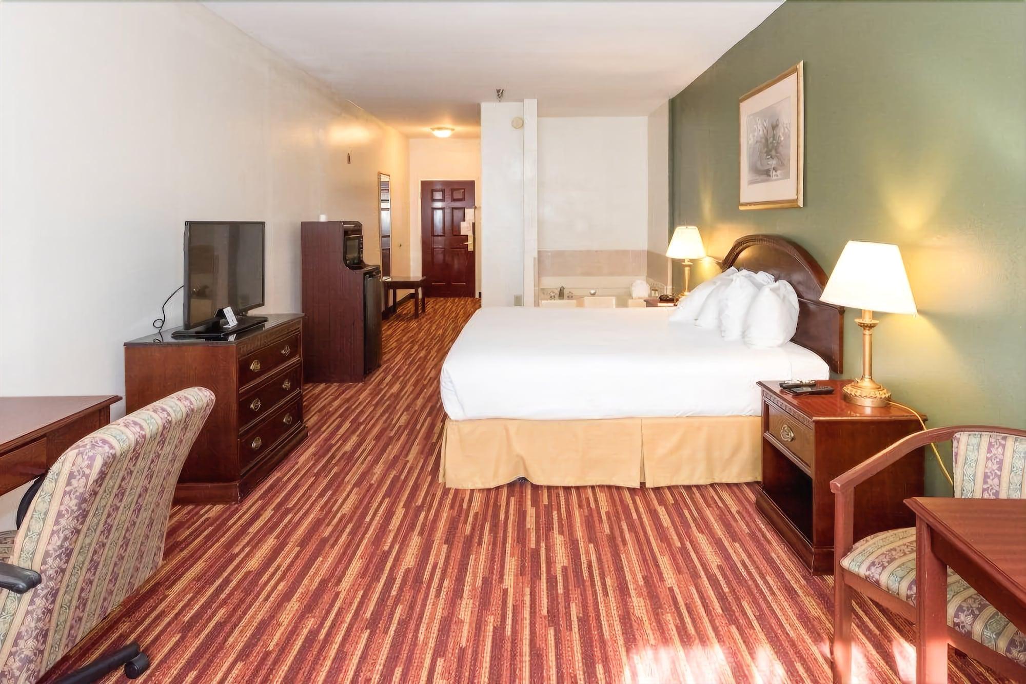 Baymont By Wyndham Montgomery South Ngoại thất bức ảnh
